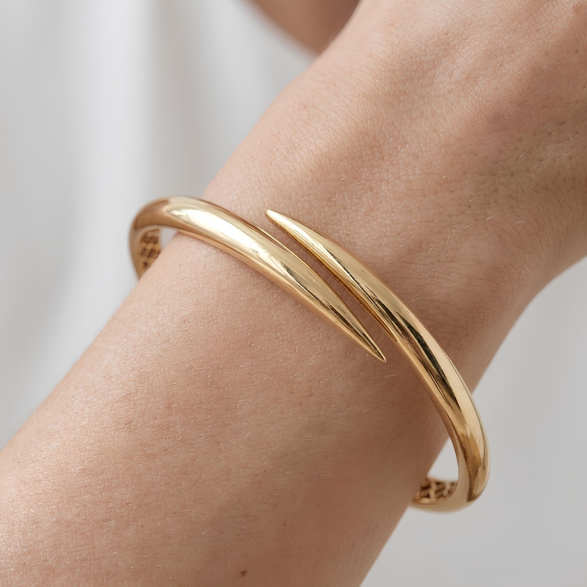 Crossover Cuff