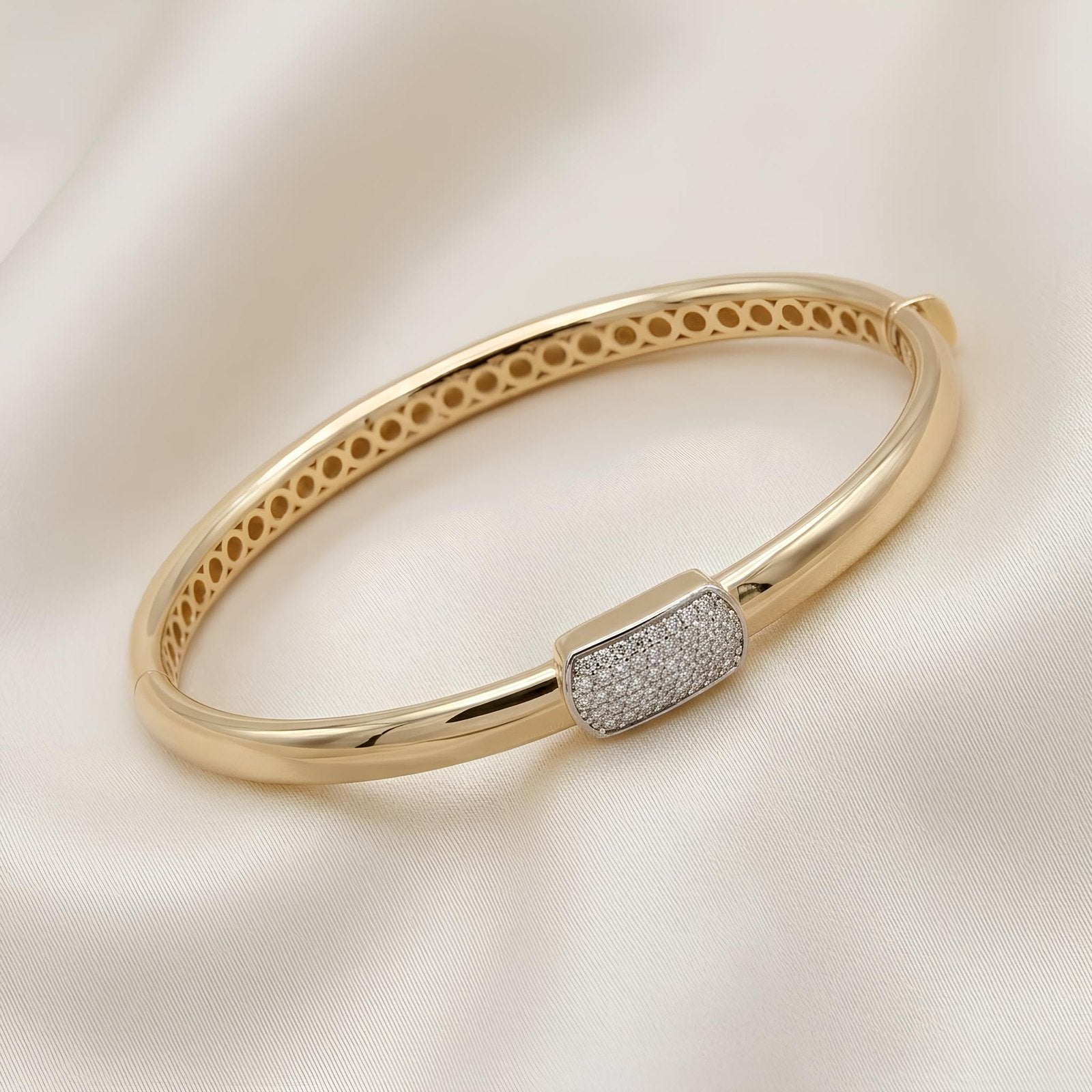 Pave Bar Bangle
