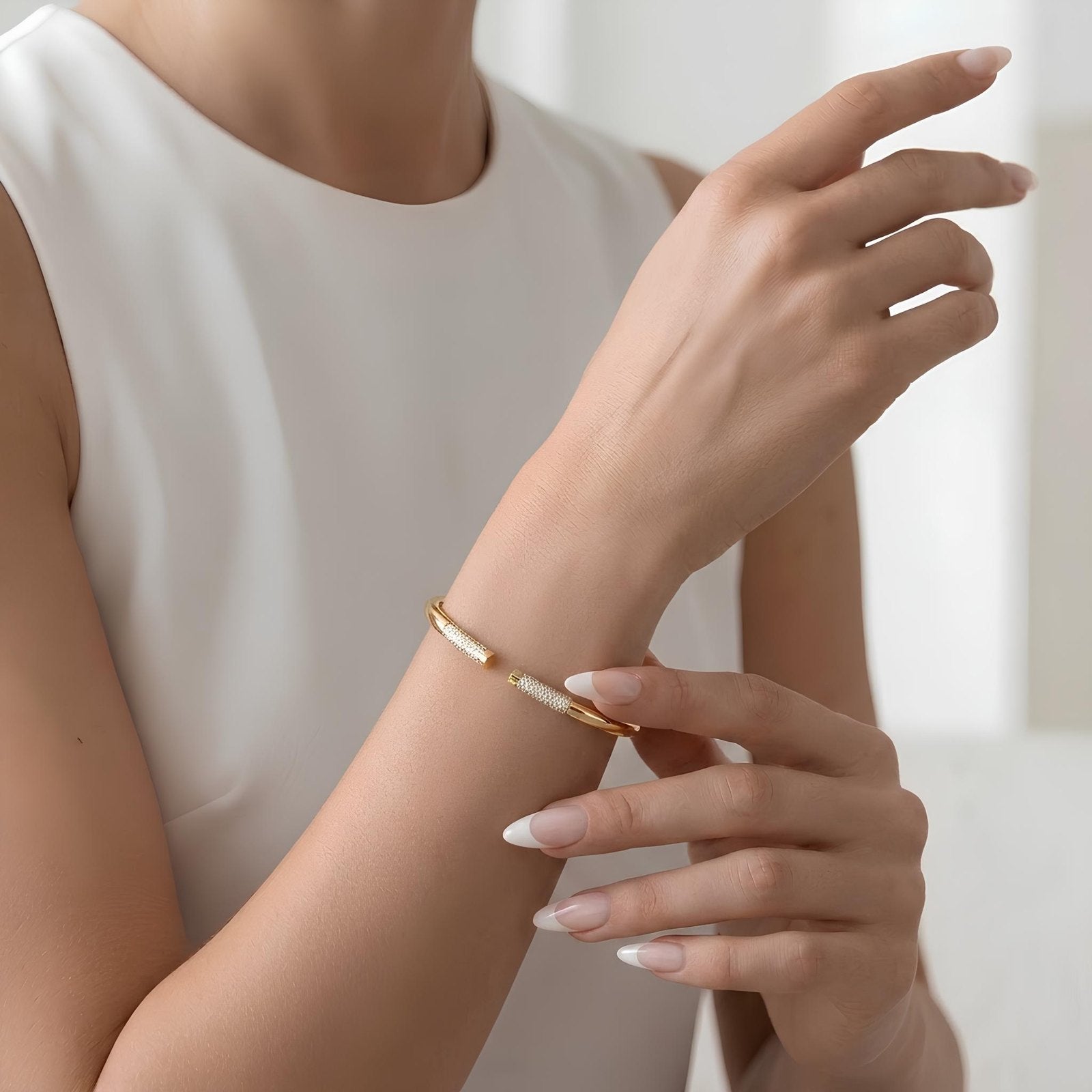 Slim Pave Bar Bangle