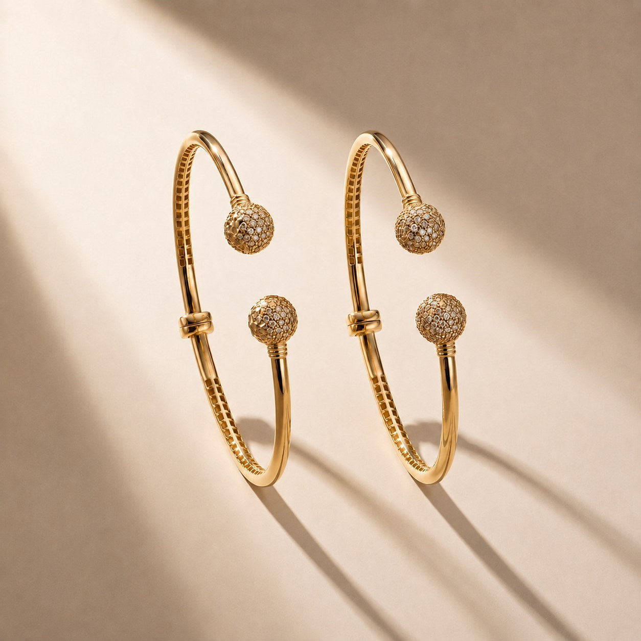 Full Pavé Sphere Cuff