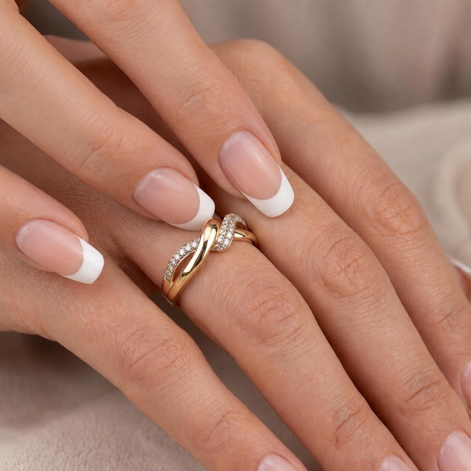 Twist Pave Ring