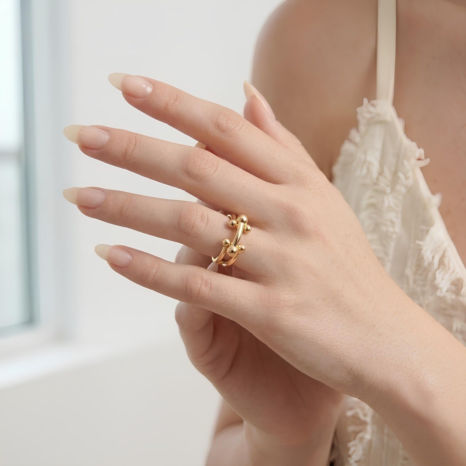 Bobble Ball Ring