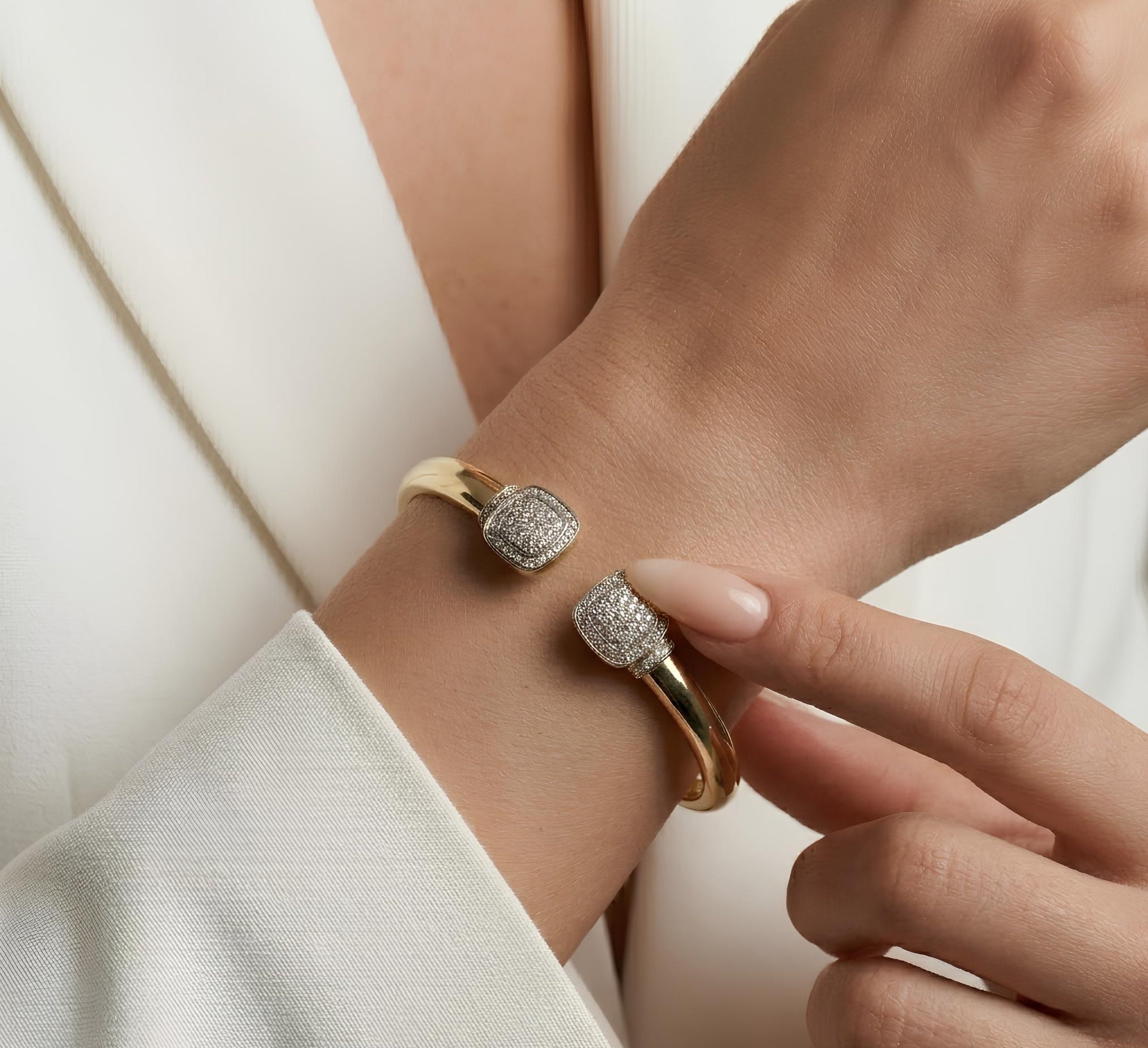 Pave Cushion Cuff