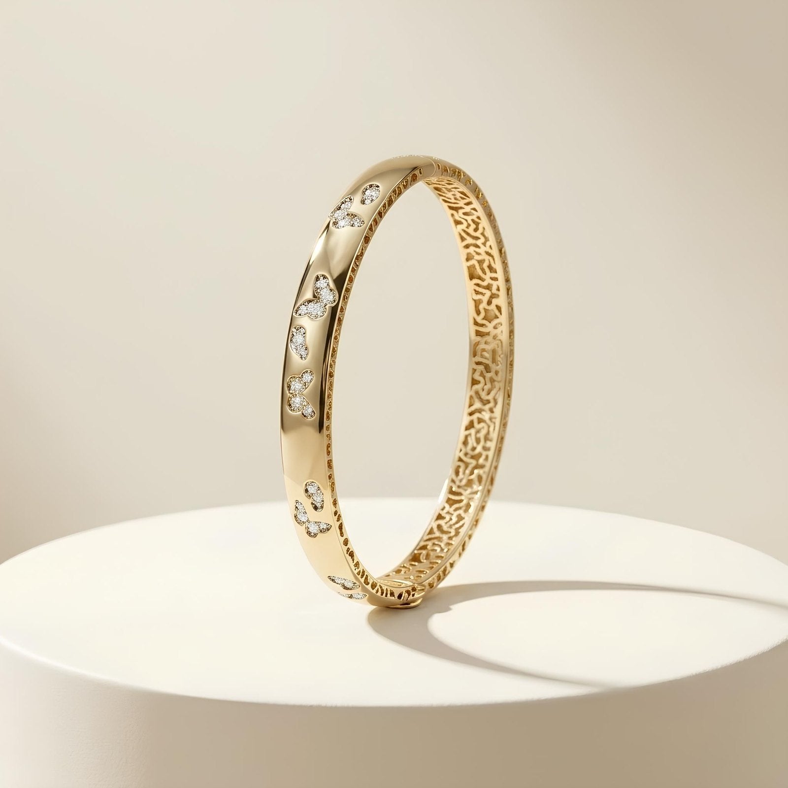 Ivory Enamel Floral Bangle