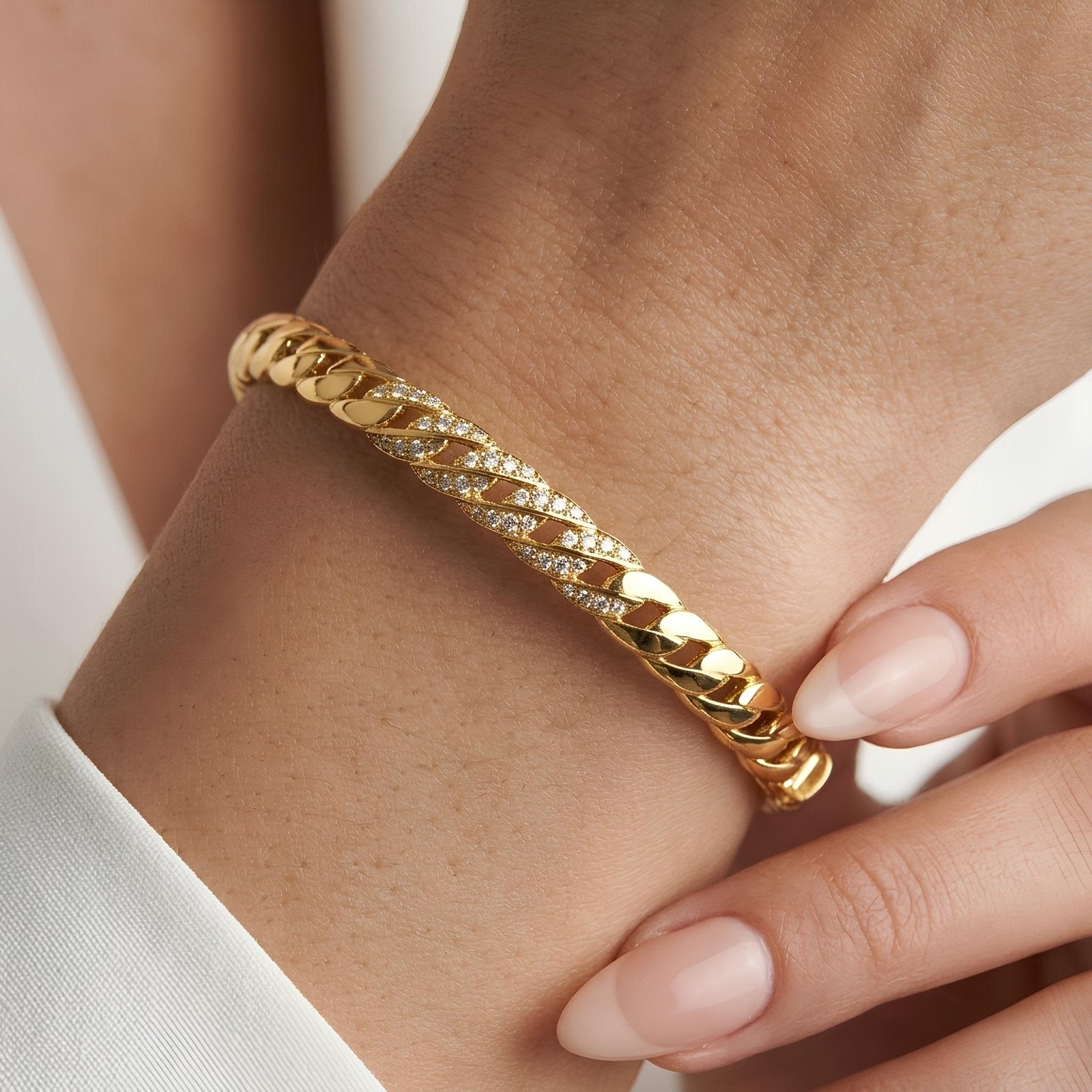 Curb Chain Bangle