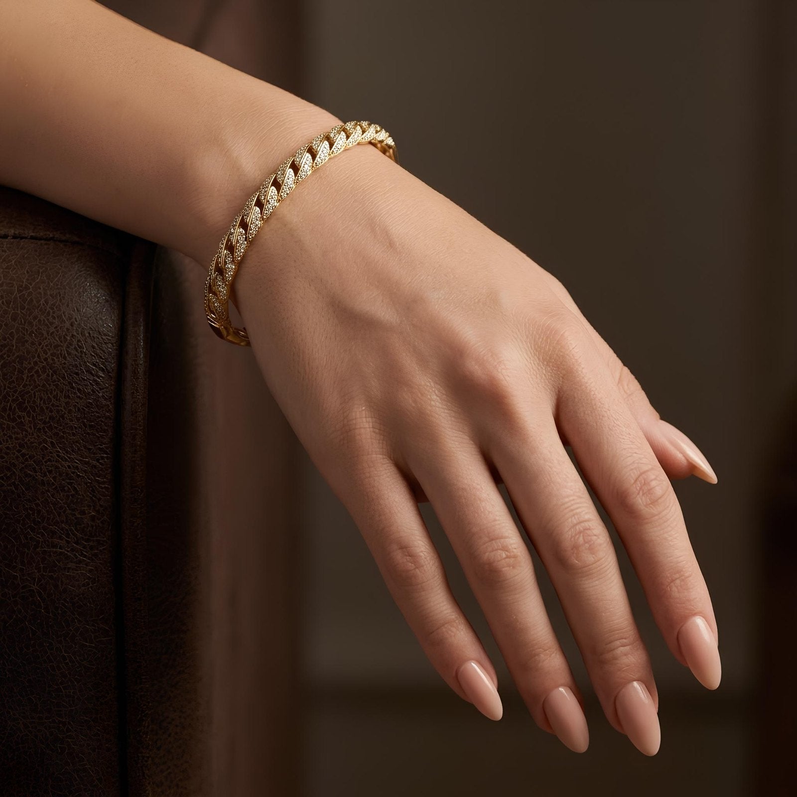 Pave Curb Chain Bangle