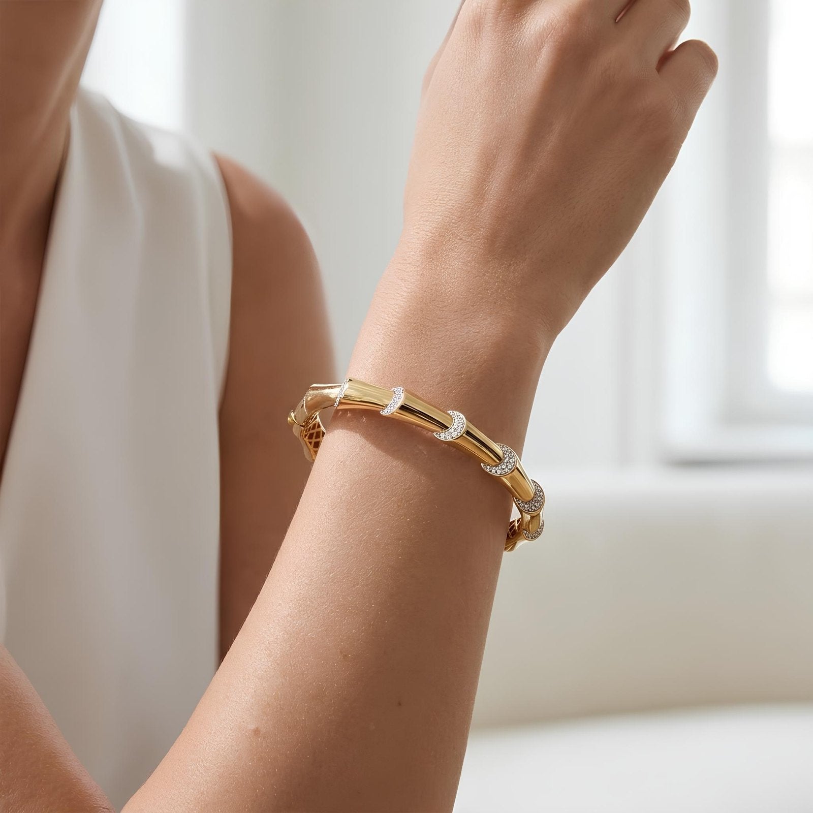 Bamboo Pave Zircon Bangle