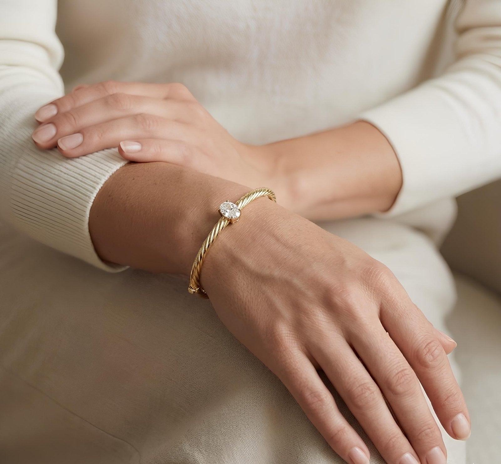 Cable Solitaire Bangle