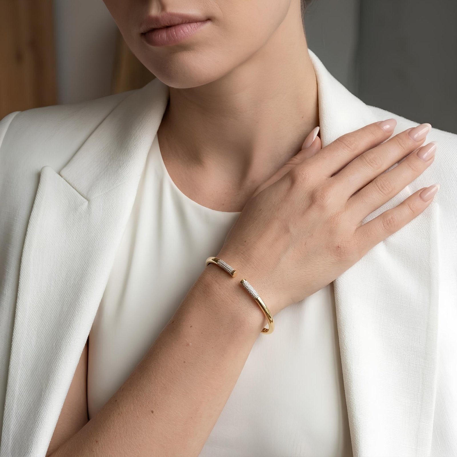 Slim Pave Bar Bangle