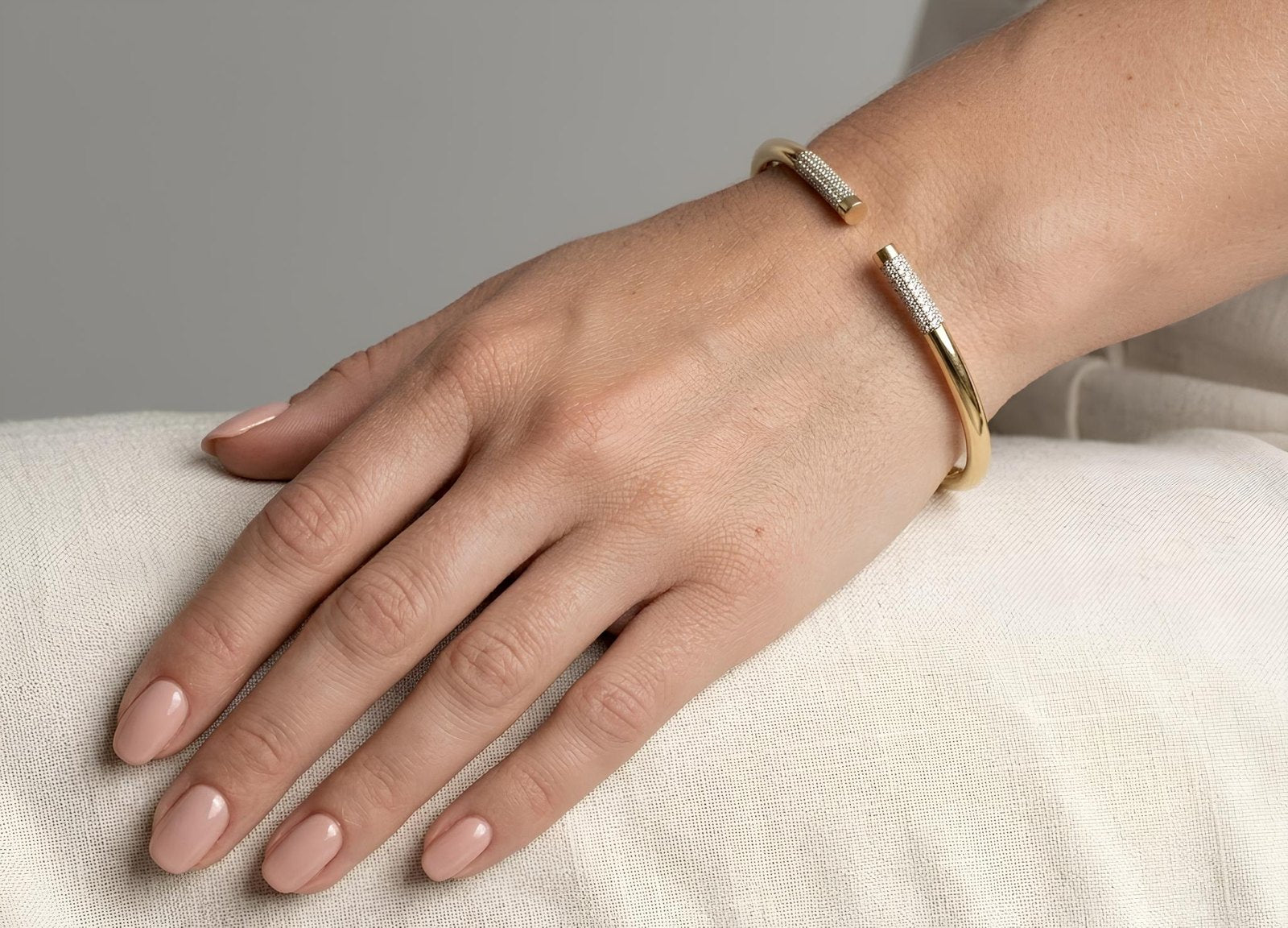 Slim Pave Bar Bangle
