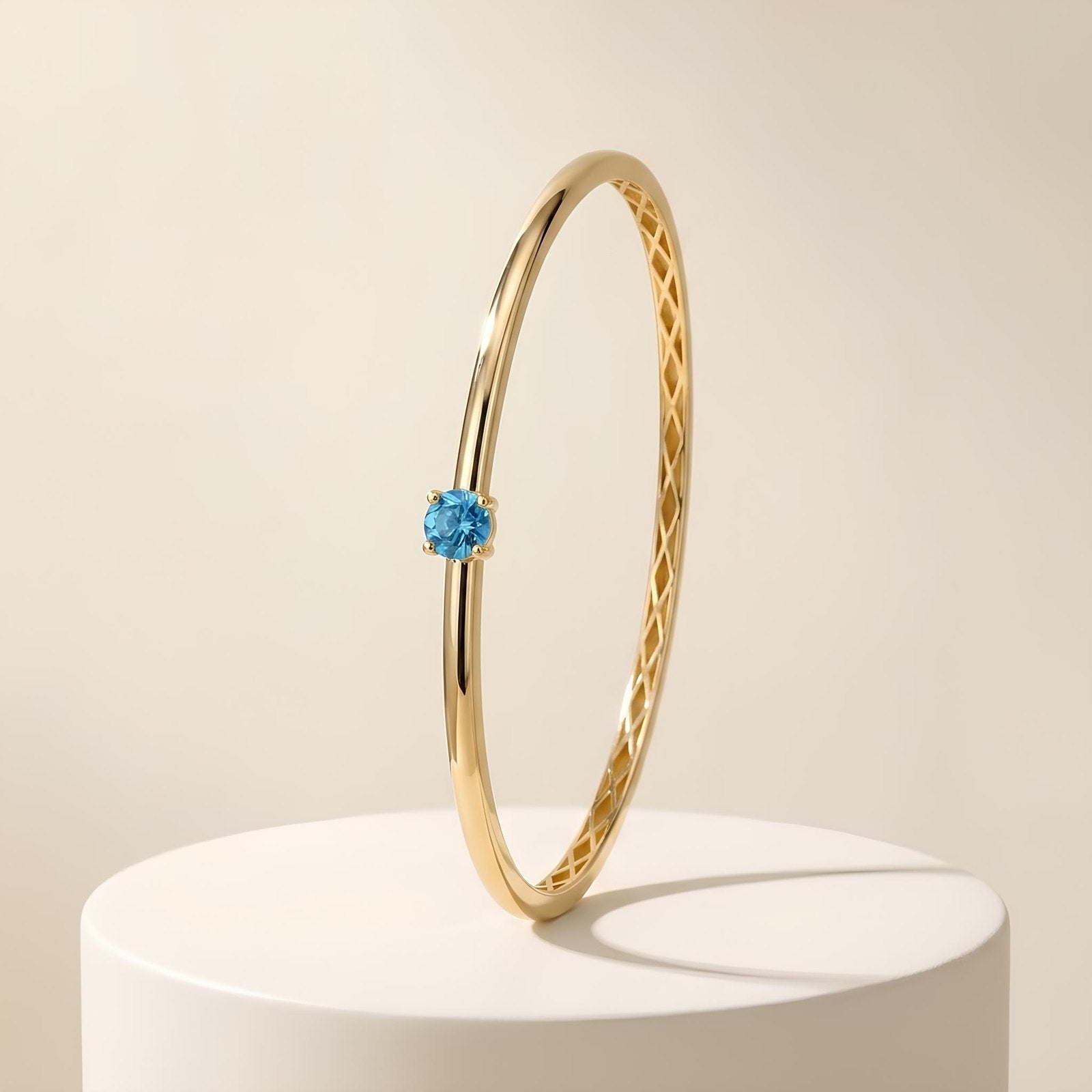 Solitaire Bangle