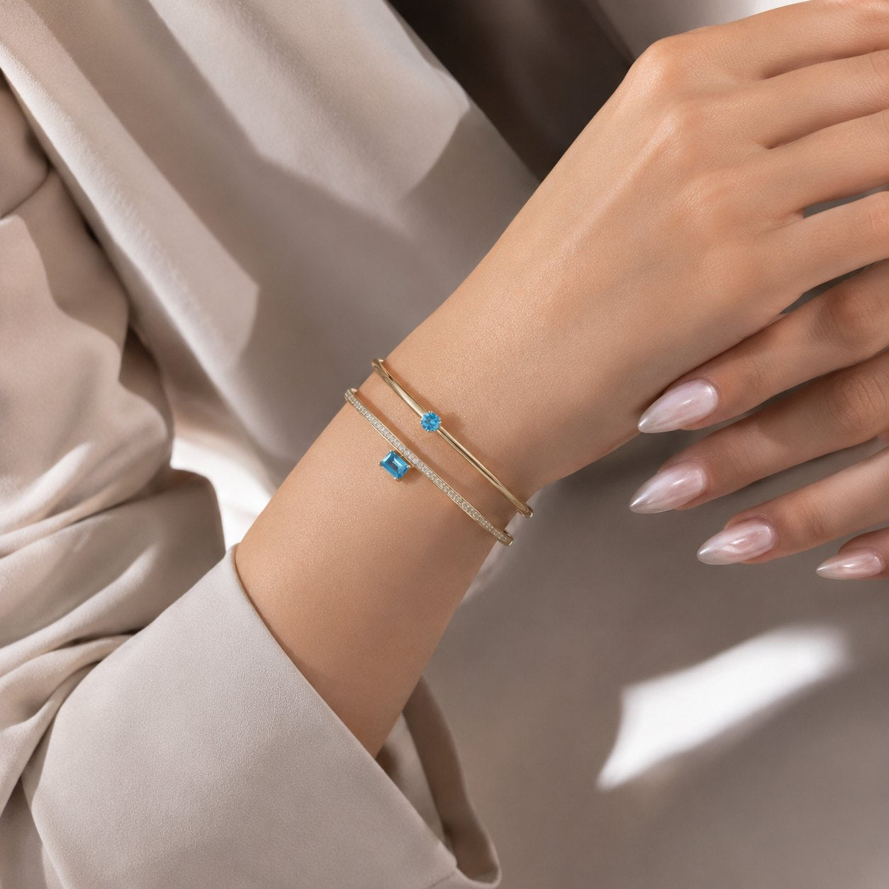 Solitaire Bangle