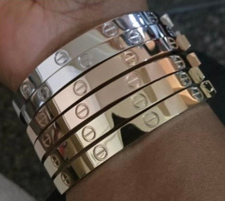 Belle Oro customer