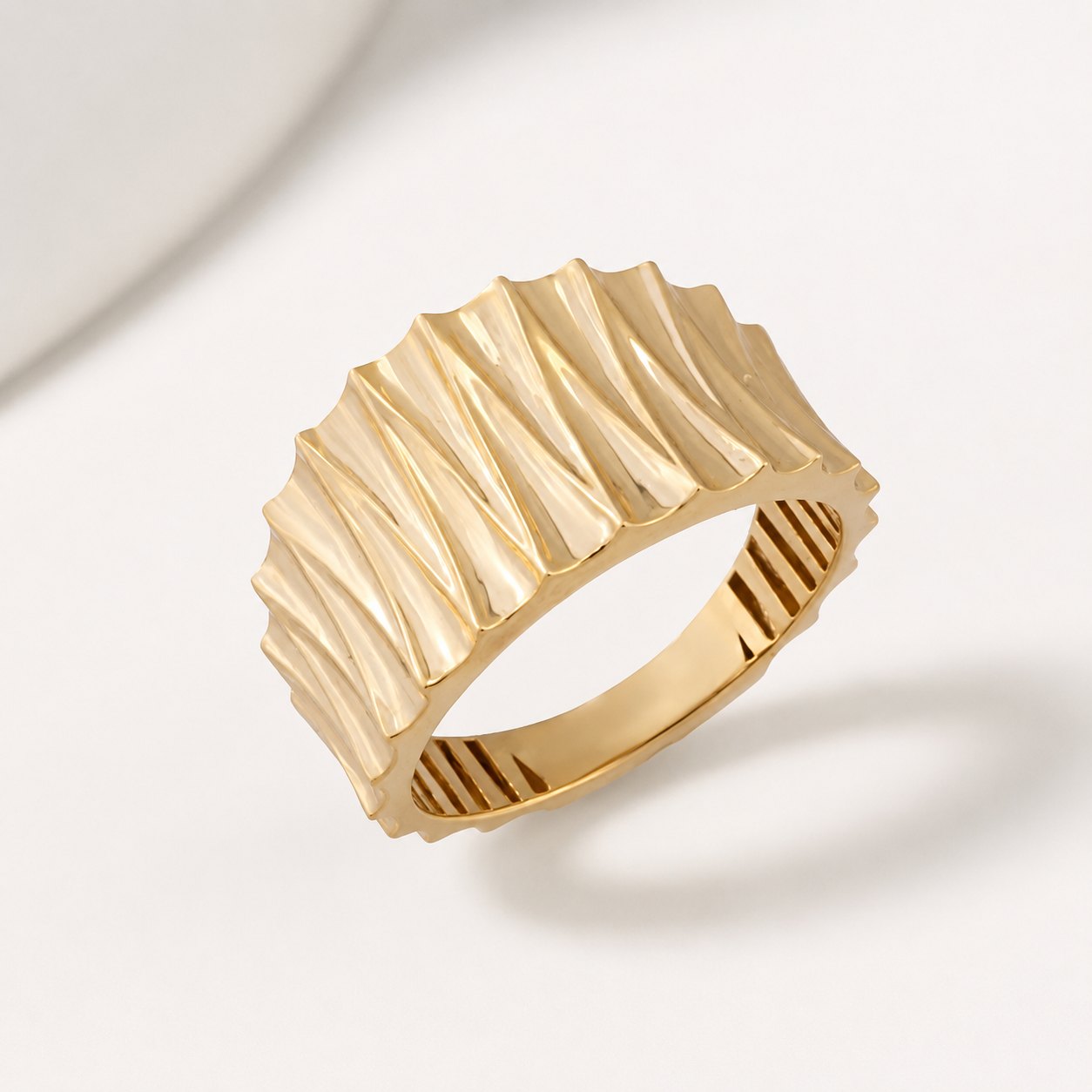 Ribbed Band Ring