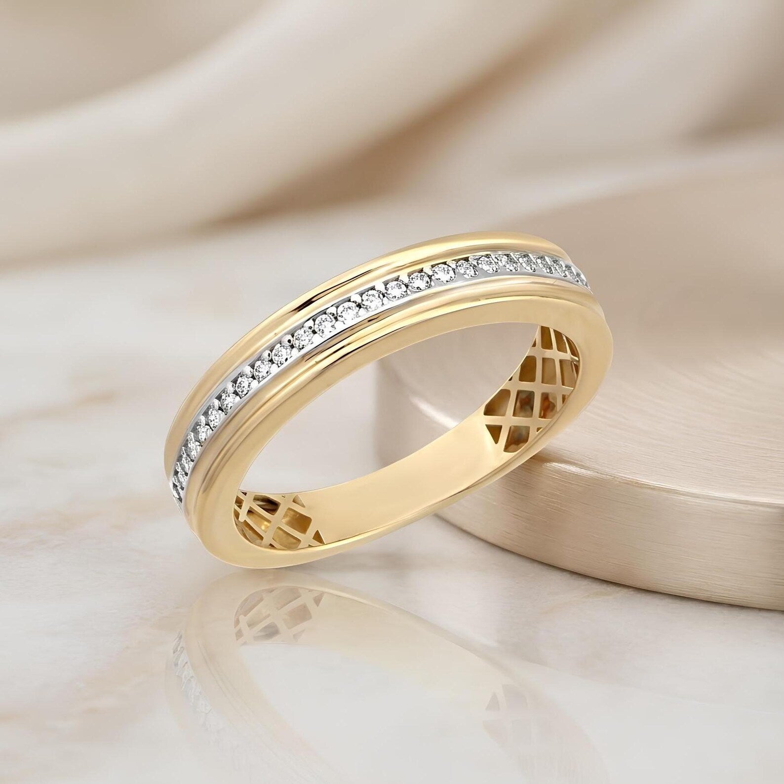 Inlaid Pave Band