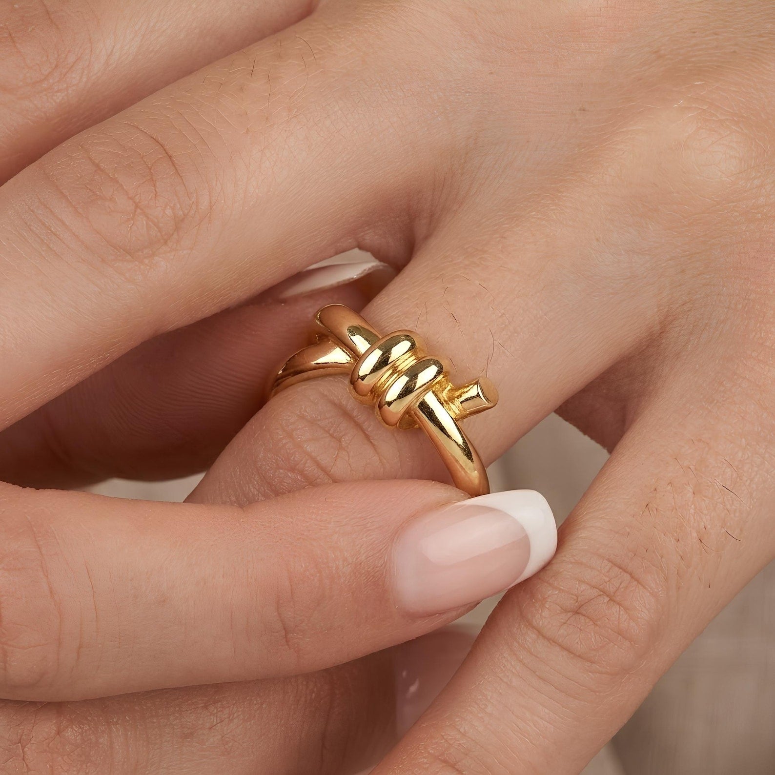 Knot Ring