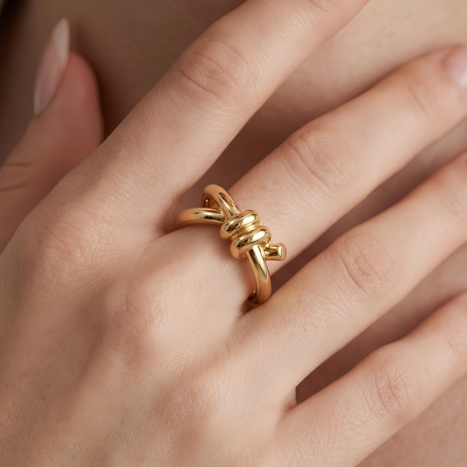 Knot Ring