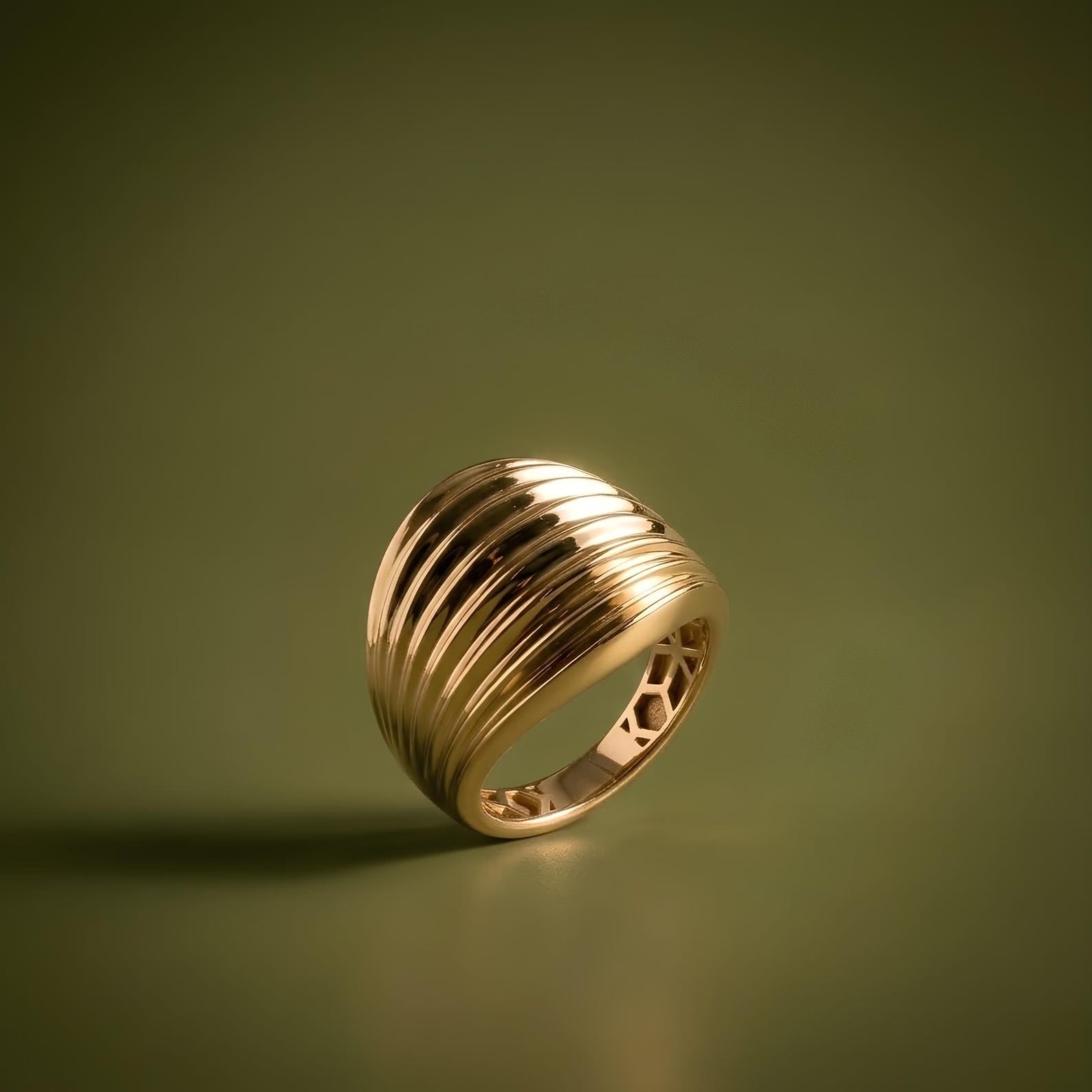 Ribbed Dome Ring