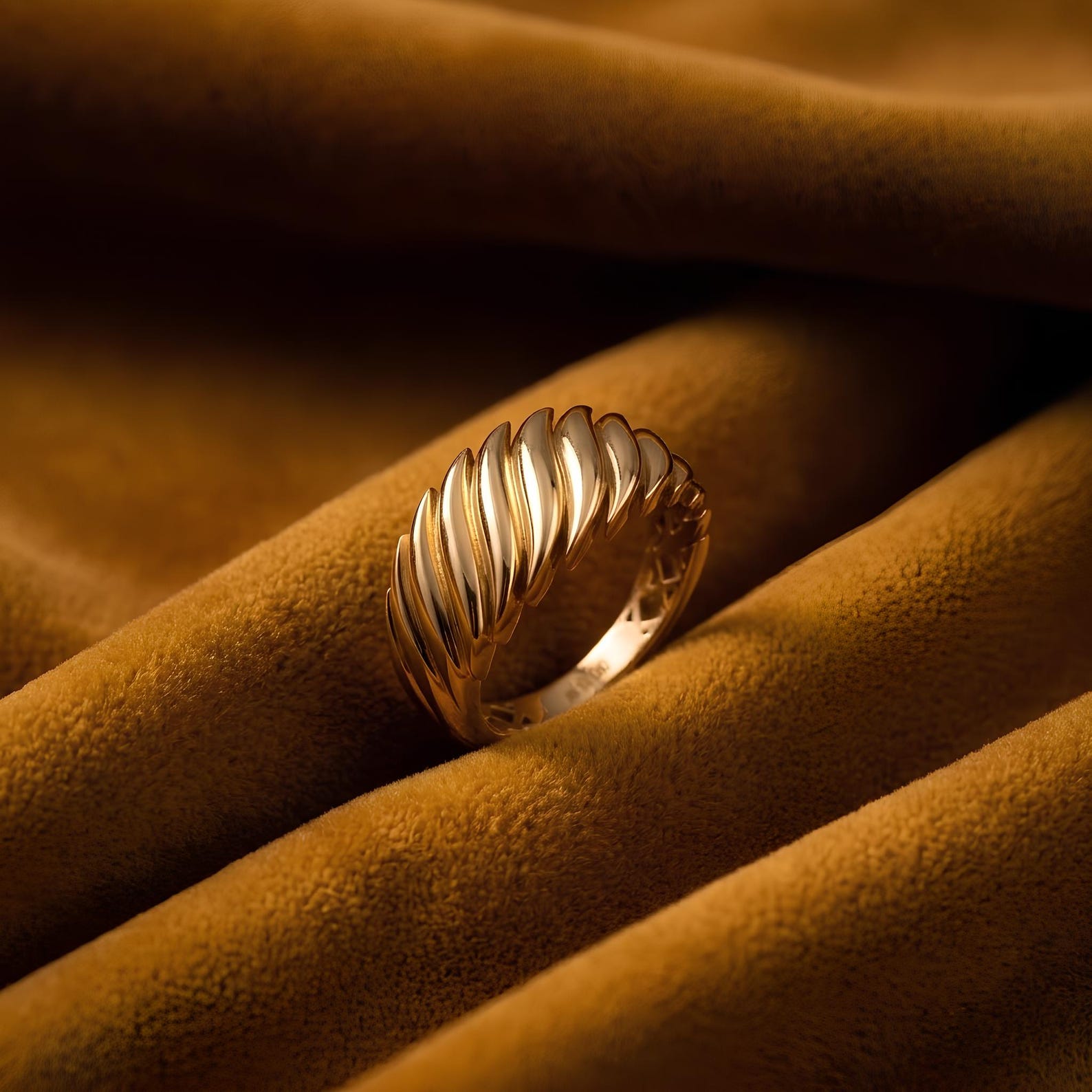 Croissant Ring