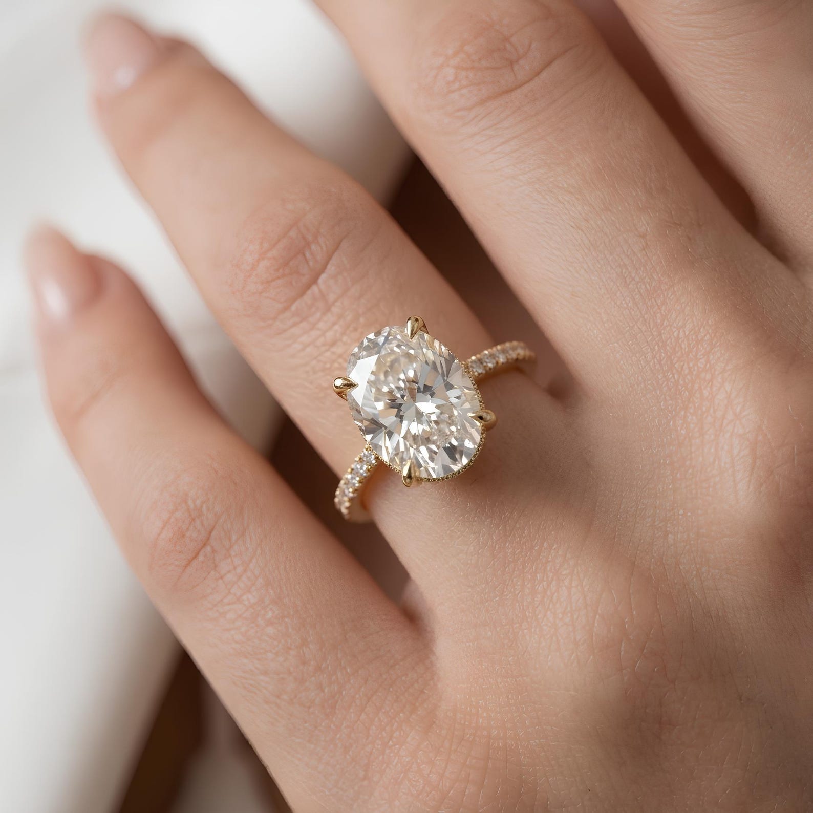 Oval Zircon Ring