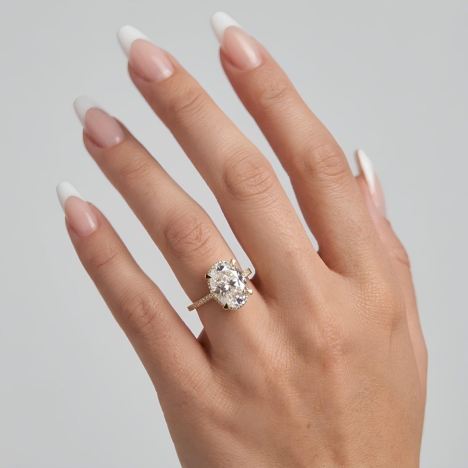 Oval Zircon Ring